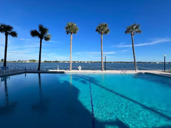 West Palm Beach, FL 33407,2600 N Flagler DR