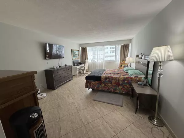 Fort Lauderdale, FL 33308,3430 Galt Ocean DR 1209