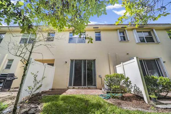 Stuart, FL 34997,3083 SW Otter LN