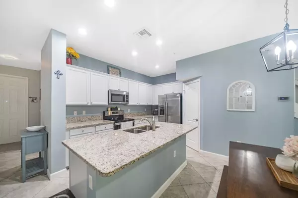 Stuart, FL 34997,3083 SW Otter LN