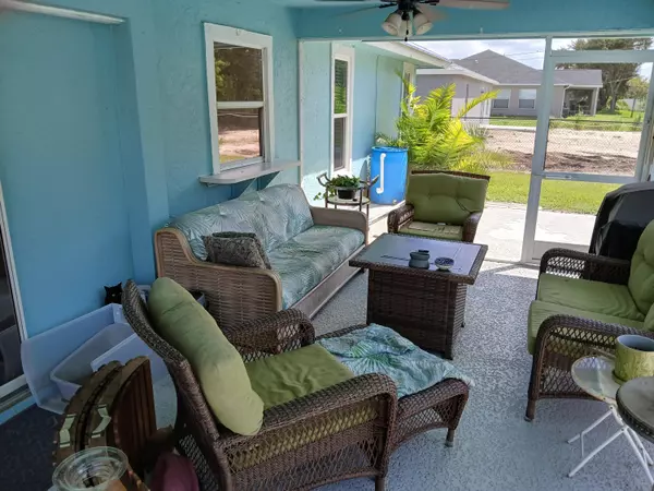 Port Saint Lucie, FL 34953,4522 Floral ST