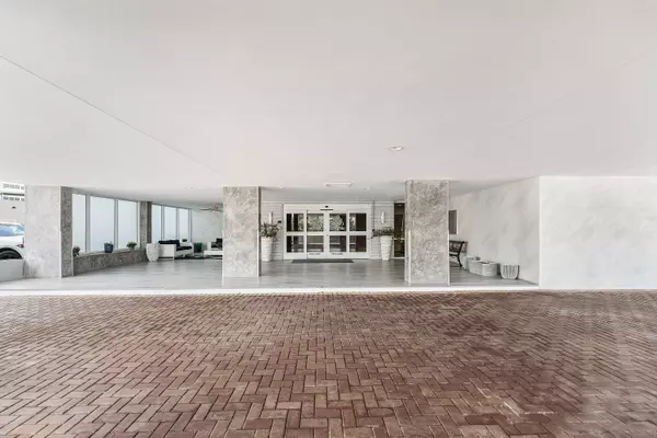 Fort Lauderdale, FL 33308,3850 Galt Ocean DR 301