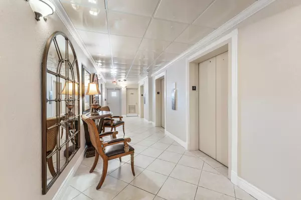 Fort Lauderdale, FL 33308,3850 Galt Ocean DR 301