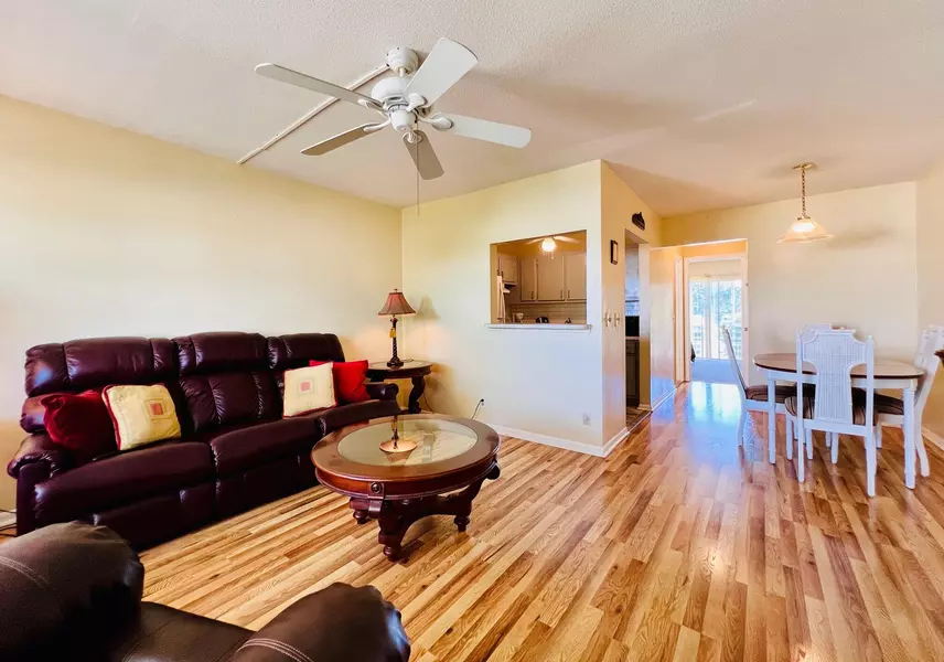 211 Easthampton I, West Palm Beach, FL 33417