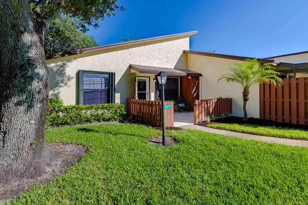 Hobe Sound, FL 33455,8075 SE Villa CIR