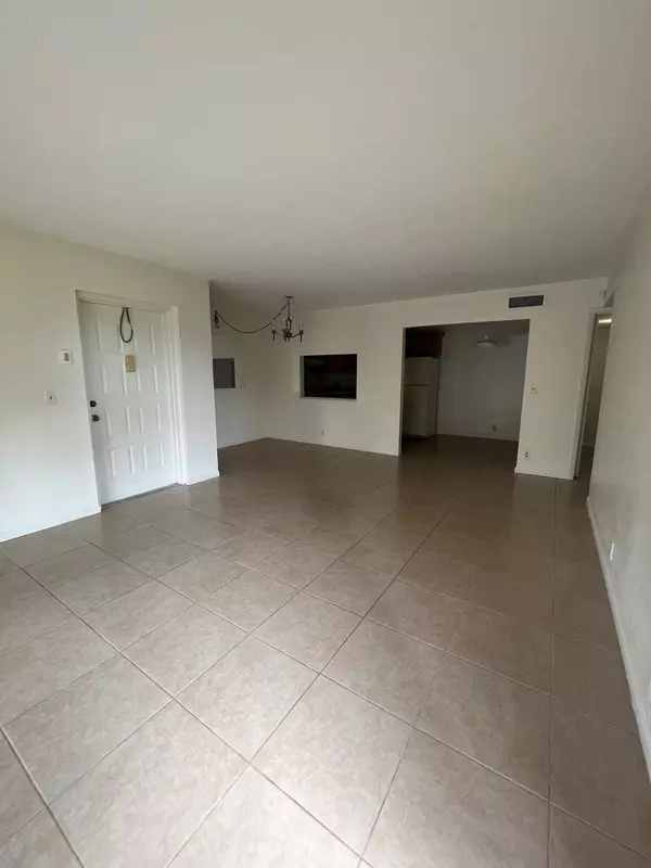 Greenacres, FL 33415,801 Sky Pine WAY B1