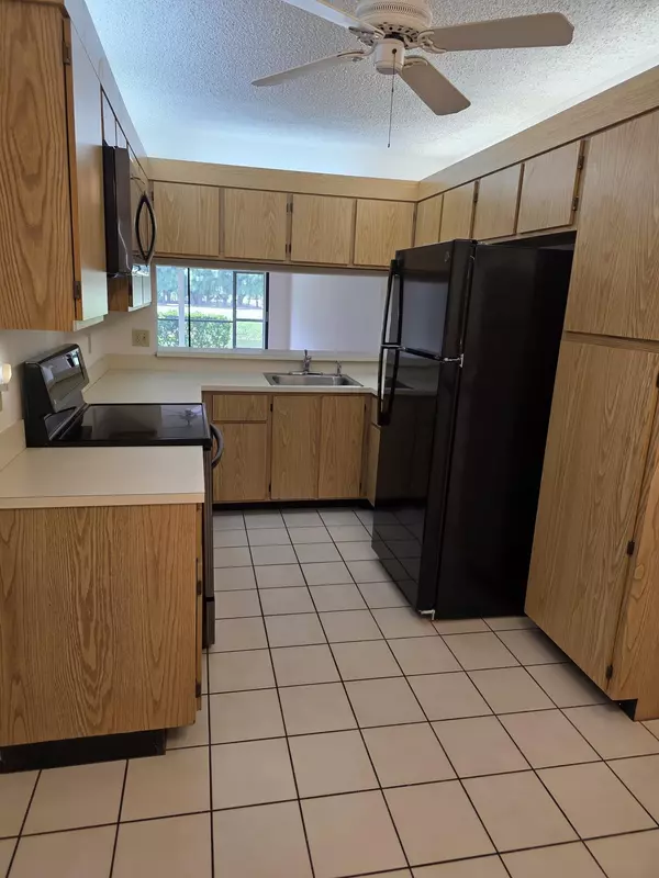 Jupiter, FL 33458,401 Pinecrest CIR A