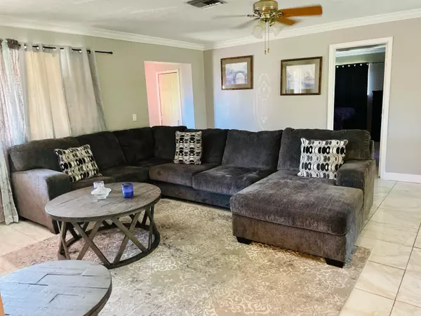 Port Saint Lucie, FL 34983,1832 SE Floresta DR