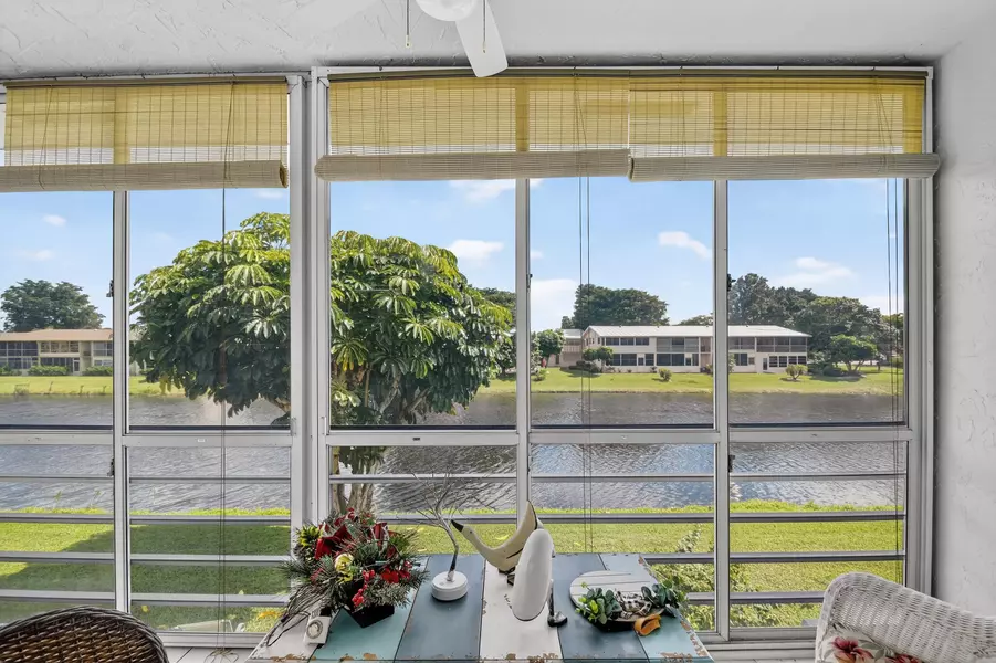 204 Oxford 300, West Palm Beach, FL 33417