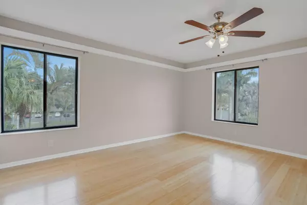 Greenacres, FL 33415,708 Sunny Pine WAY B3