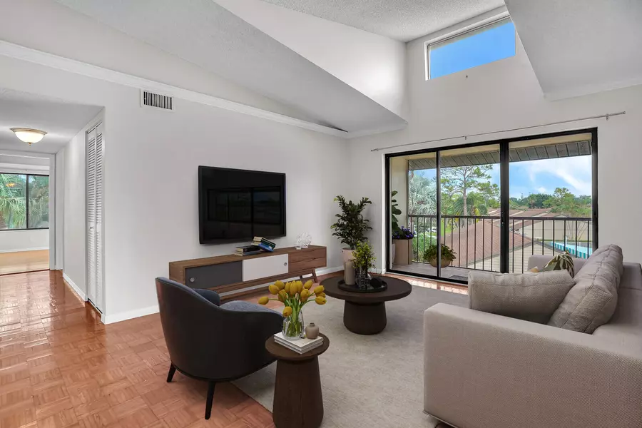 708 Sunny Pine WAY B3, Greenacres, FL 33415