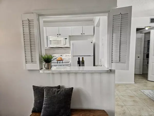 West Palm Beach, FL 33417,263 Windsor L