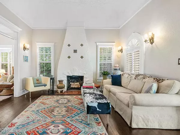 West Palm Beach, FL 33405,323 Dyer RD