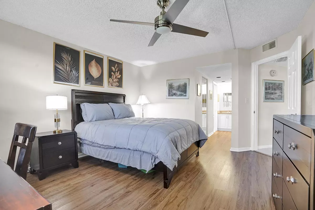 Coconut Creek, FL 33066,1605 Abaco DR J4