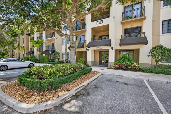 Palm Beach Gardens, FL 33418,4907 Midtown LN 1314