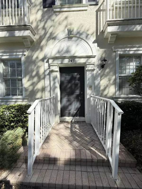 Jupiter, FL 33458,245 E Thatch Palm CIR