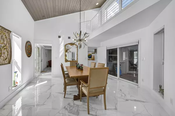 West Palm Beach, FL 33401,4 Woodbrook CIR