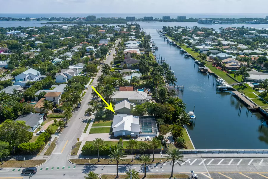 250 Arlington RD, West Palm Beach, FL 33405