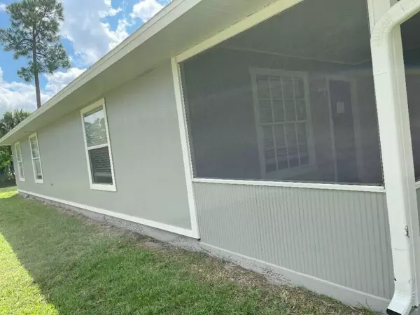 Vero Beach, FL 32962,1550 SW 17th CT