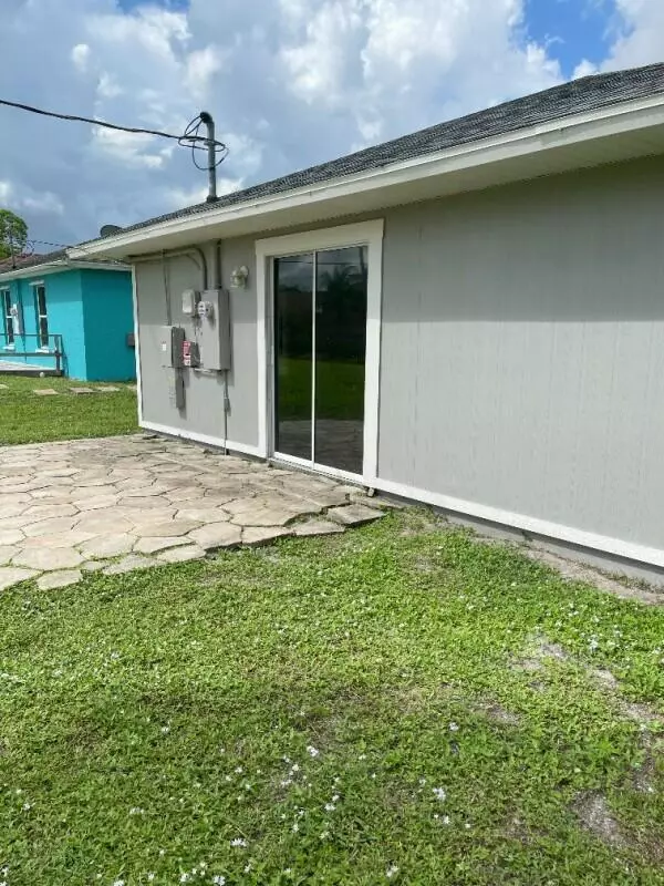 Vero Beach, FL 32962,1550 SW 17th CT