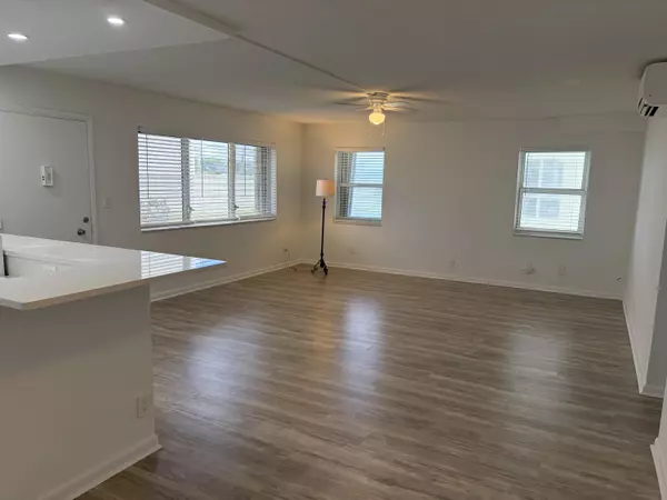 Riviera Beach, FL 33404,3600 N Ocean DR 124