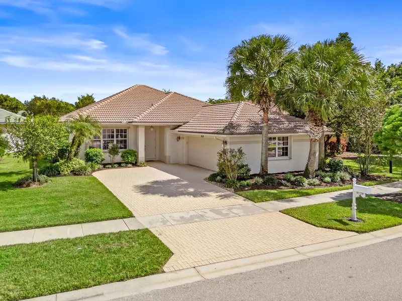 9139 Bay Harbour CIR, West Palm Beach, FL 33411