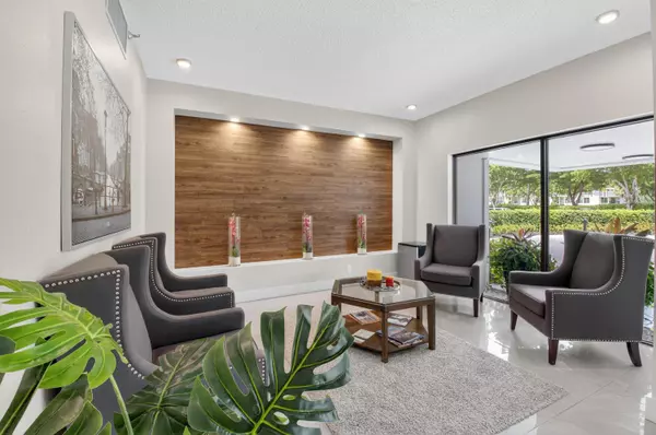 Boca Raton, FL 33434,6815 Willow Wood DR 4051