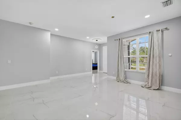 Port Saint Lucie, FL 34986,6233 NW Gisela ST