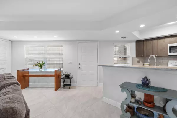Stuart, FL 34994,3236 SE Aster LN M228