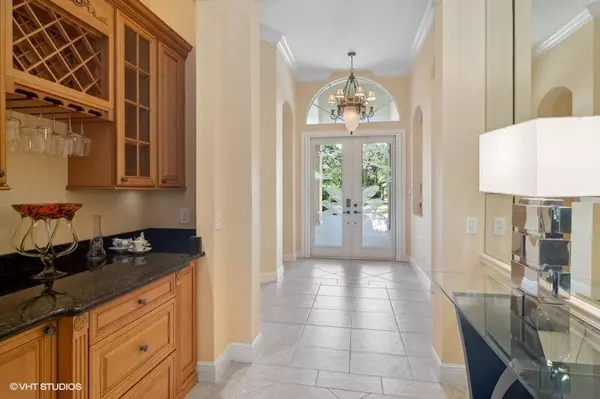 Port Saint Lucie, FL 34986,9624 Crooked Stick LN