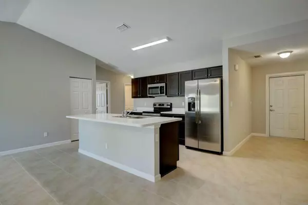 Port Saint Lucie, FL 34984,131 SW Pisces TER