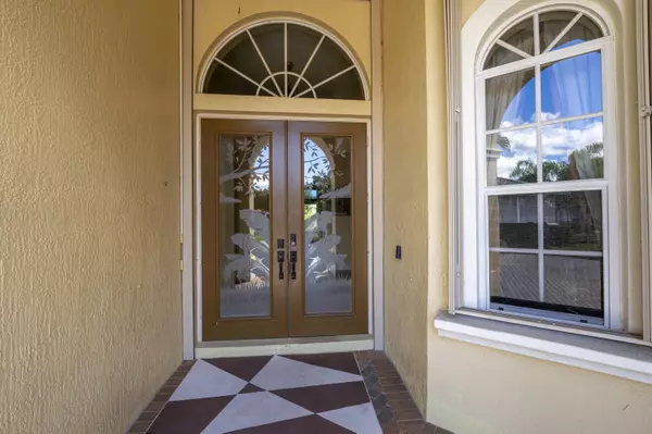 Port Saint Lucie, FL 34986,9624 Crooked Stick LN