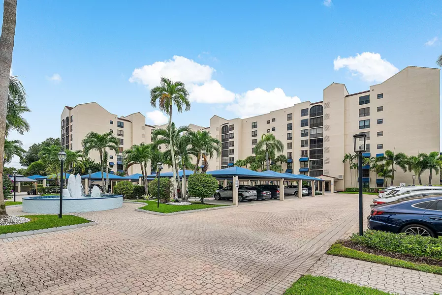 7580 Regency Lake DR 402, Boca Raton, FL 33433