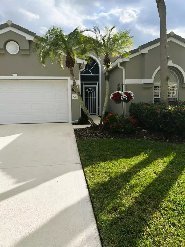 Stuart, FL 34997,7007 SE Twin Oaks CIR