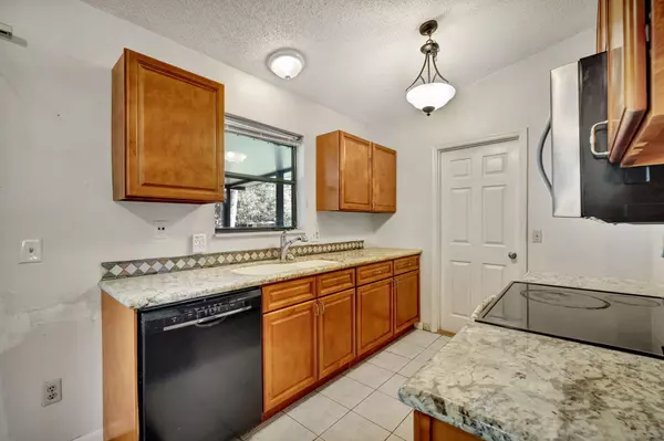 Fort Pierce, FL 34951,7902 Holopaw AVE