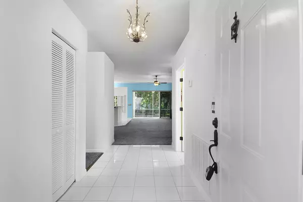 Stuart, FL 34997,7281 SE Seagate LN