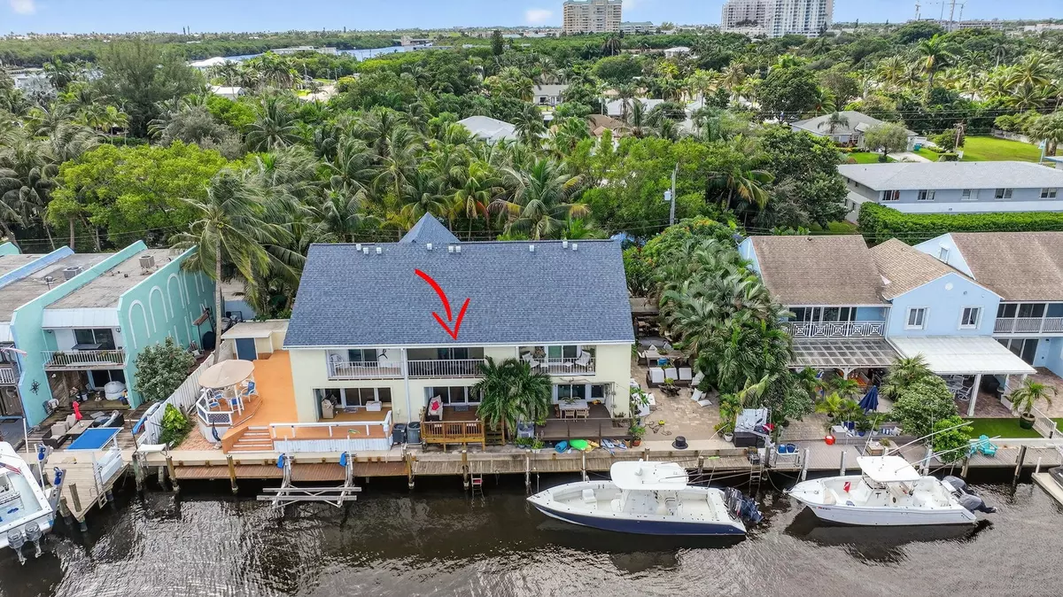 Boynton Beach, FL 33435,732 Rider RD