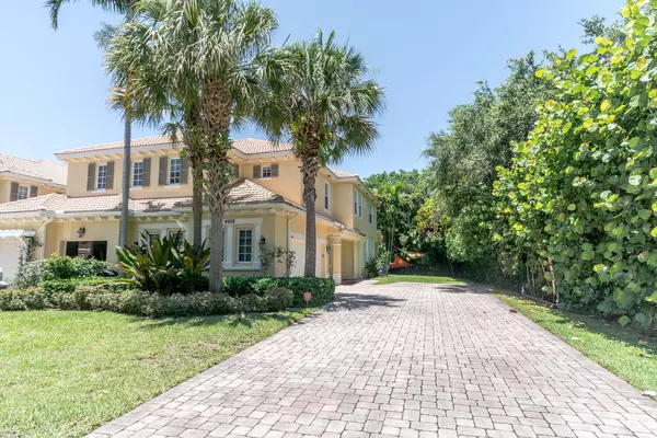 Palm Beach Gardens, FL 33418,4655 Cadiz CIR