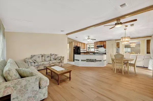 Port Saint Lucie, FL 34952,2629 Caper CT