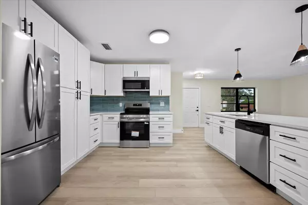 Tequesta, FL 33469,19052 SE Hillcrest DR