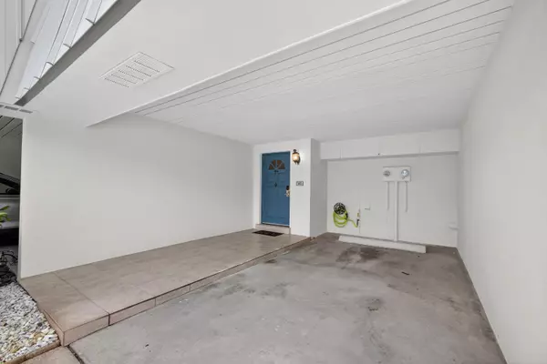 North Palm Beach, FL 33408,382 Golfview RD C