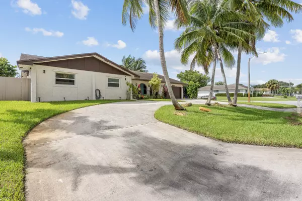 Palm Beach Gardens, FL 33410,4430 Gardenia DR