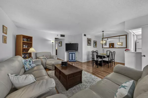 Deerfield Beach, FL 33441,804 SE 7th ST 405