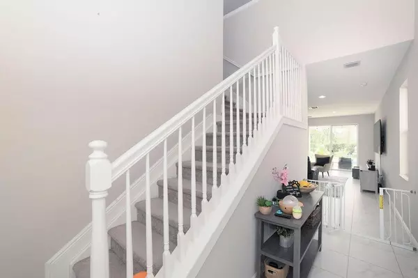 Port Saint Lucie, FL 34986,1621 NW Cataluna CIR