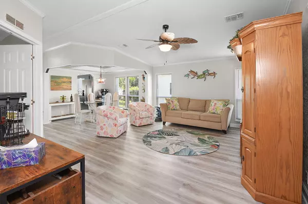 Port Saint Lucie, FL 34952,8519 Redbay CT