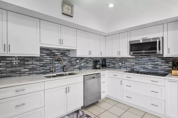 Palm Beach, FL 33480,3120 S Ocean BLVD 1502