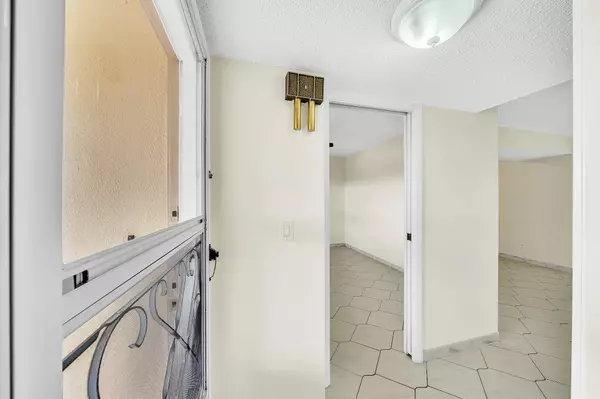 Lake Worth, FL 33467,3524 Via Poinciana 604