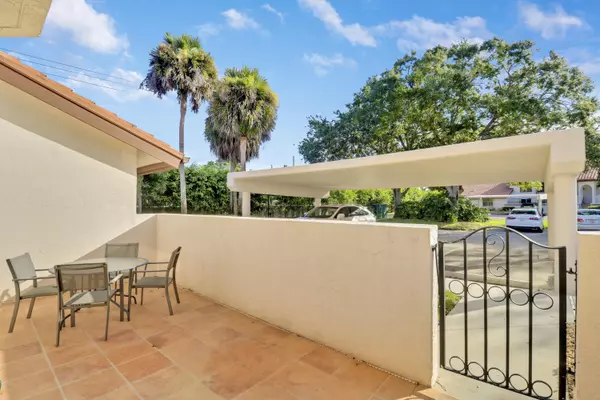 Stuart, FL 34997,6011 SE Martinique DR 103