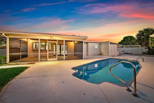 Tequesta, FL 33469,77 Holly CIR