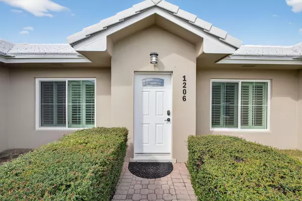 Singer Island, FL 33404,1206 Dolphin RD